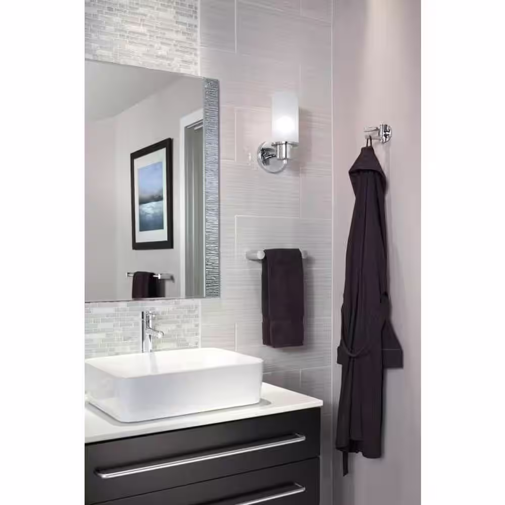 MOEN Align 24 in. Towel Bar in Chrome