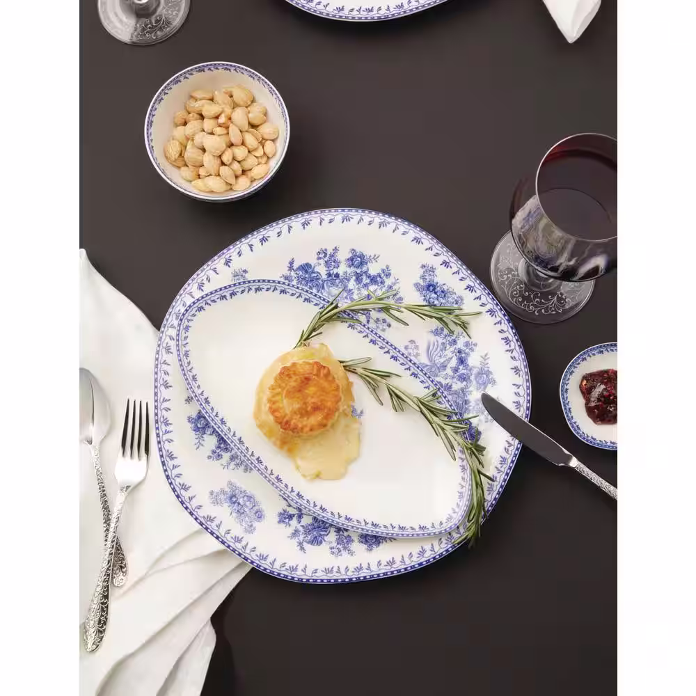 Oneida Ivy Flourish 18/10 Stainless Steel Dinner Forks (Set of 12)
